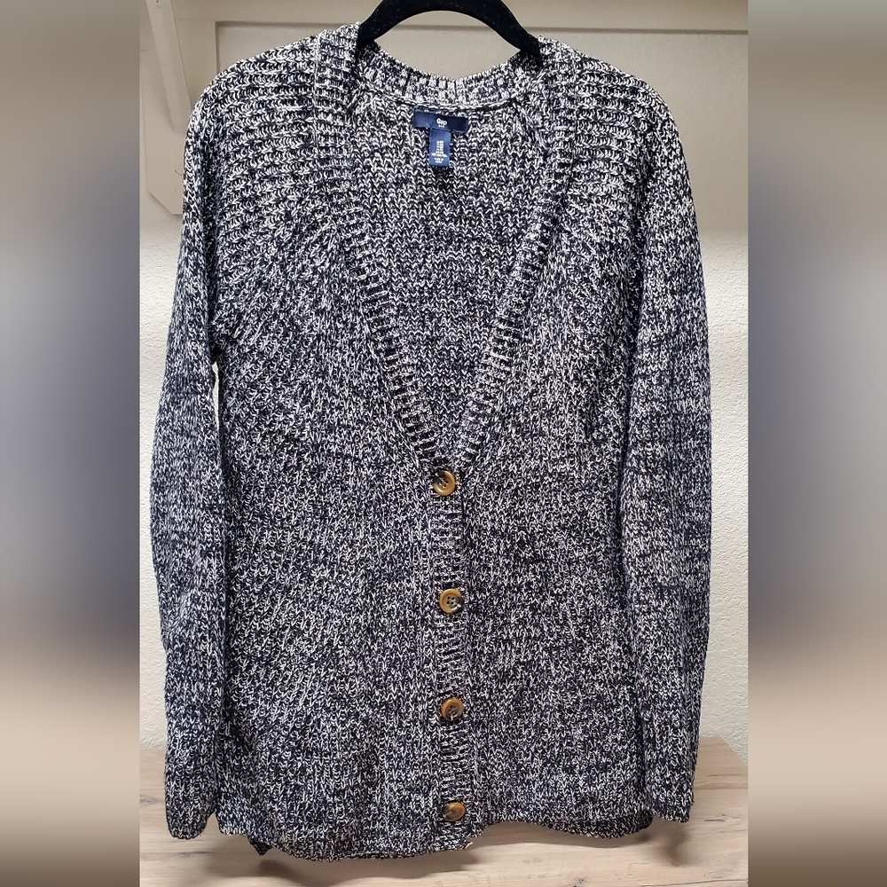 Gap Womens V Neck Cardigan Sweater